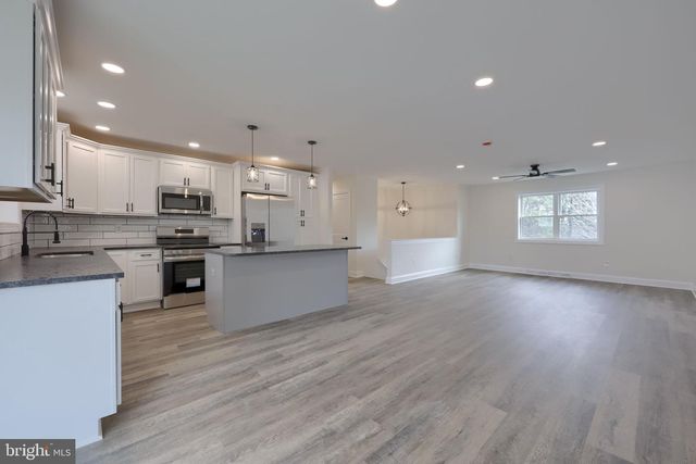 310 KENDALE RD, Red Lion, PA 17356