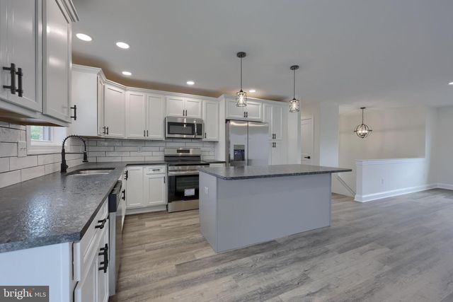 310 KENDALE RD, Red Lion, PA 17356