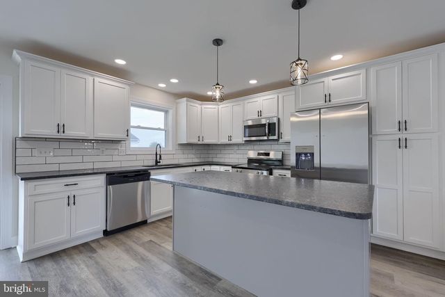 310 KENDALE RD, Red Lion, PA 17356