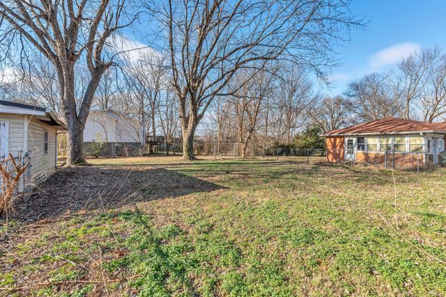 404 Gibson St, Portland, TN 37148