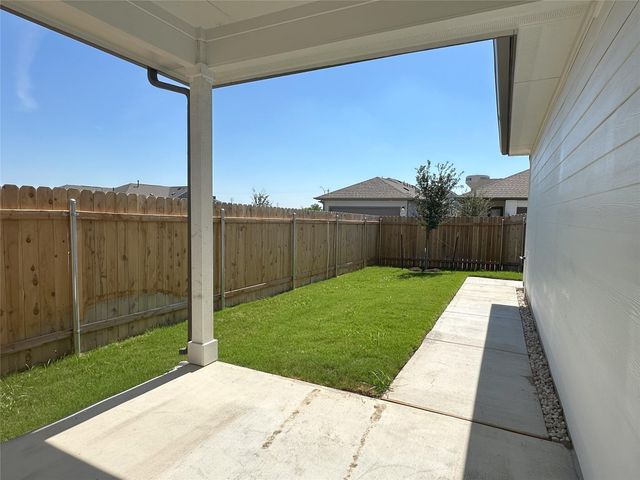 375 Porter Country PKWY, Buda, TX 78610