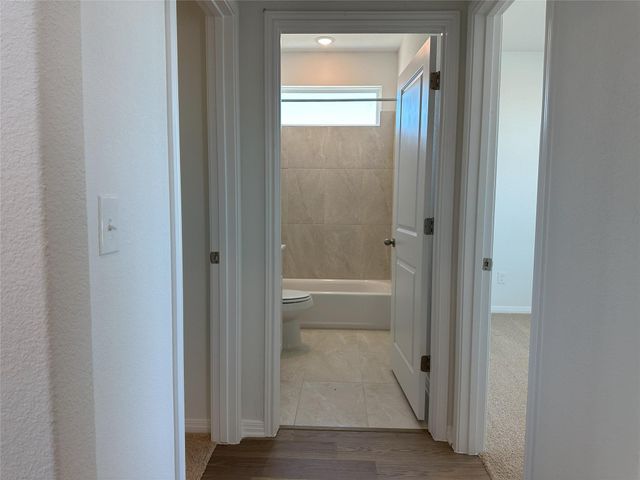 375 Porter Country PKWY, Buda, TX 78610