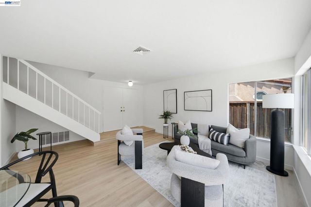 1132 Fabian Way, Hayward, CA 94544