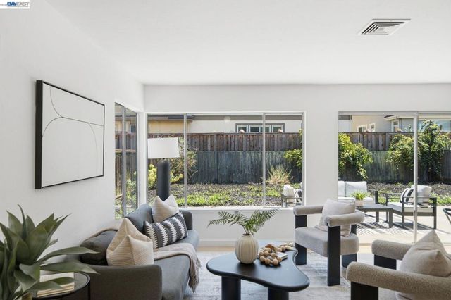 1132 Fabian Way, Hayward, CA 94544