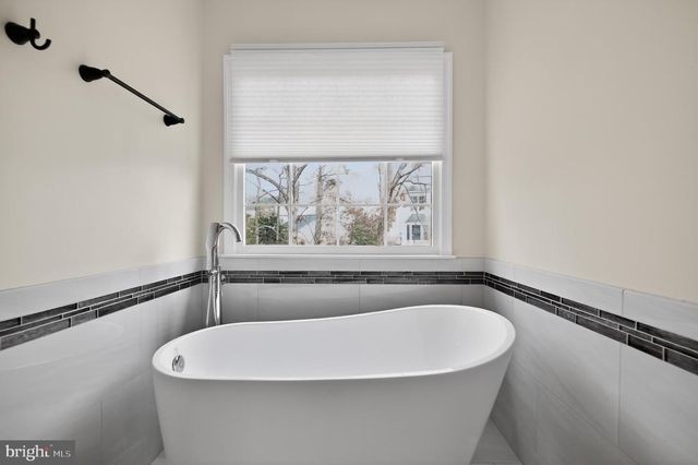 5428 STAPLES LN, Woodbridge, VA 22193