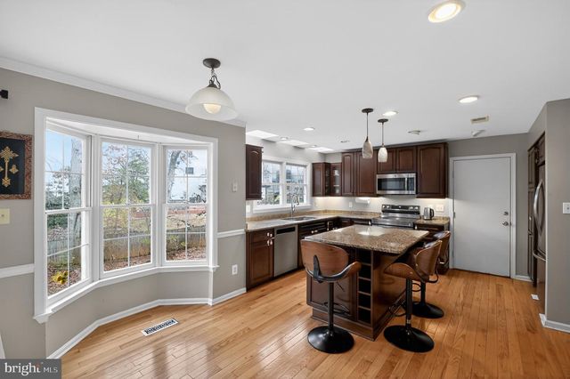 5428 STAPLES LN, Woodbridge, VA 22193