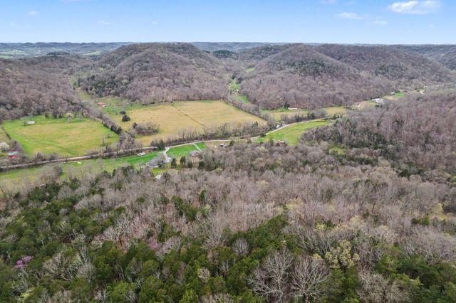 3411 Carter Branch Rd, Hartsville, TN 37074