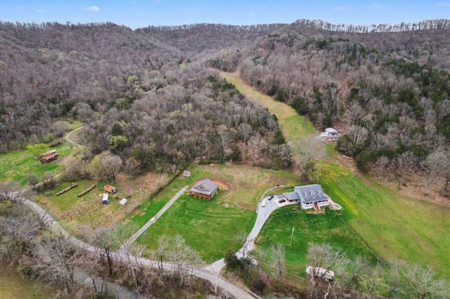 3411 Carter Branch Rd, Hartsville, TN 37074