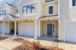 631 East St E203, Mansfield, MA 02048