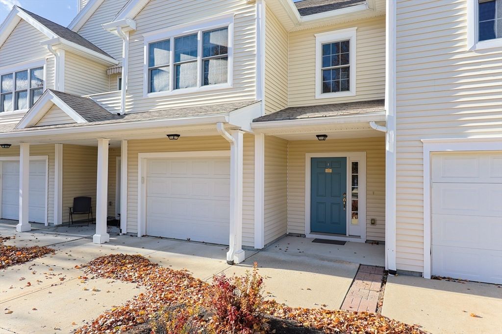 631 East St E203, Mansfield, MA 02048