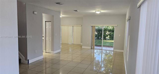 3389 NE 4th St, Homestead, FL 33033