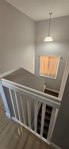 3389 NE 4th St, Homestead, FL 33033