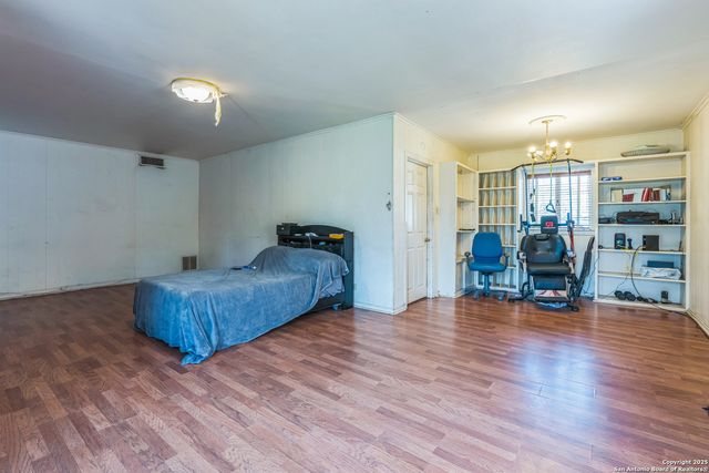 2362 W Gramercy Pl., San Antonio, TX 78201