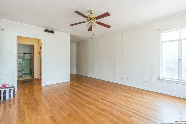 2362 W Gramercy Pl., San Antonio, TX 78201