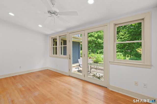 12 Cobbs Road, West Hartford, CT 06107