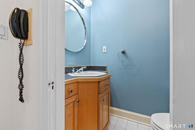 12 Cobbs Road, West Hartford, CT 06107