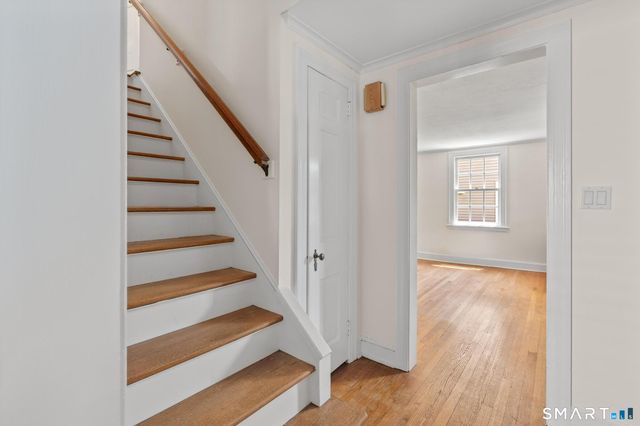 12 Cobbs Road, West Hartford, CT 06107