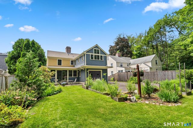 12 Cobbs Road, West Hartford, CT 06107