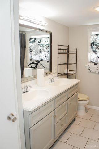 7866 Greenland Place, Cincinnati, OH 45237