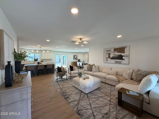 2422 N 74TH Street, Scottsdale, AZ 85257