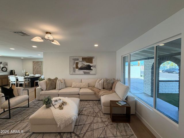 2422 N 74TH Street, Scottsdale, AZ 85257