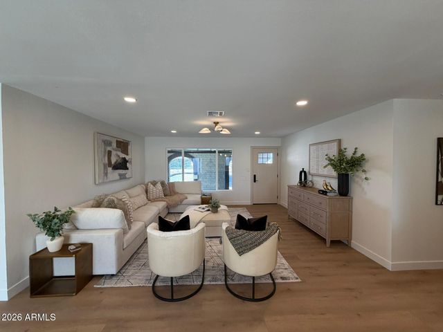 2422 N 74TH Street, Scottsdale, AZ 85257