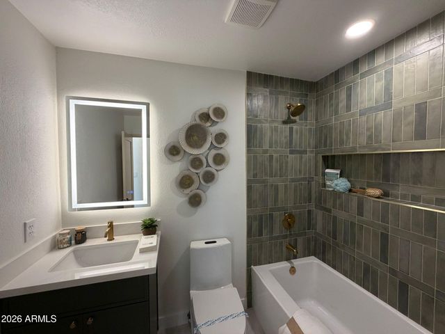 2422 N 74TH Street, Scottsdale, AZ 85257