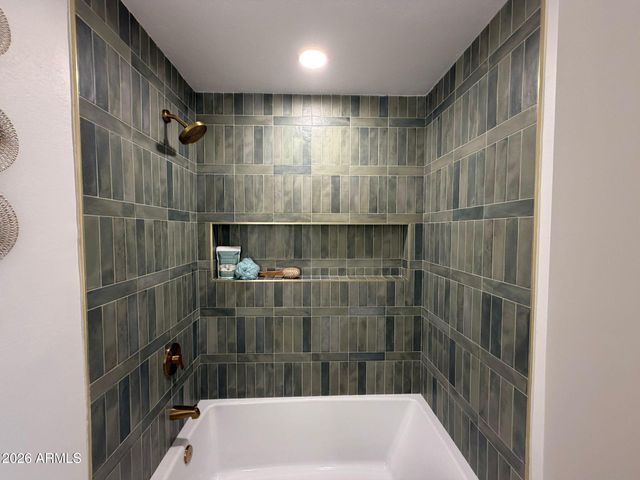 2422 N 74TH Street, Scottsdale, AZ 85257