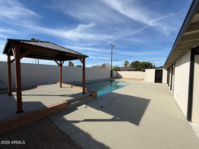 2422 N 74TH Street, Scottsdale, AZ 85257