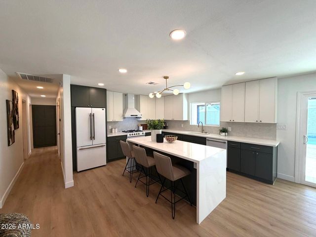 2422 N 74TH Street, Scottsdale, AZ 85257