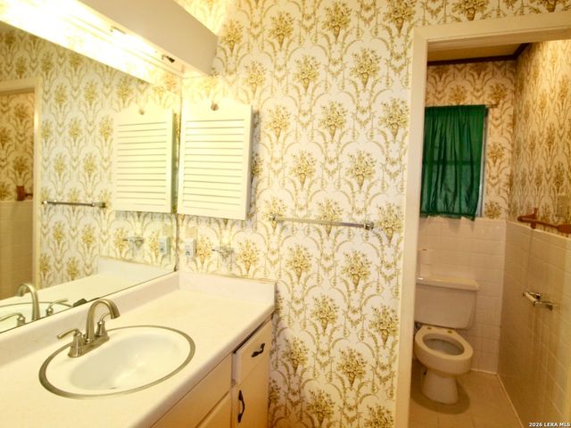 19280 Blume, Lytle, TX 78052