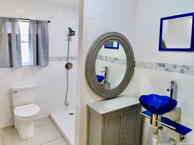 19280 Blume, Lytle, TX 78052