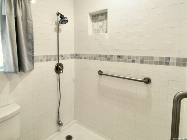 19280 Blume, Lytle, TX 78052