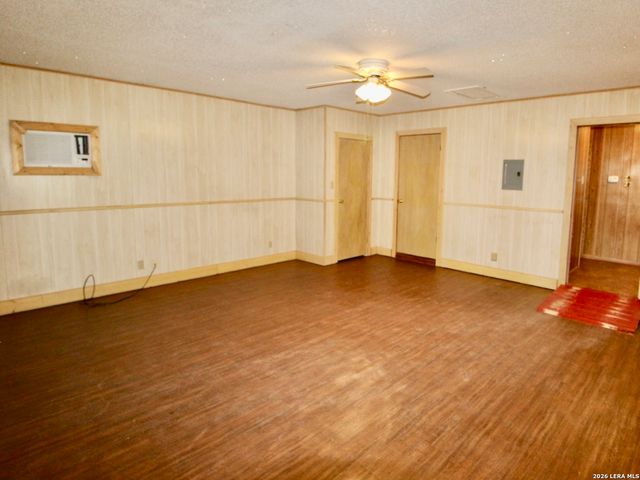 19280 Blume, Lytle, TX 78052