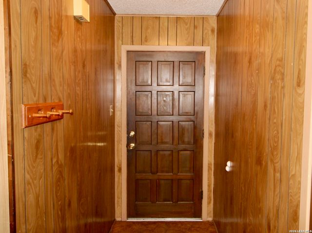 19280 Blume, Lytle, TX 78052