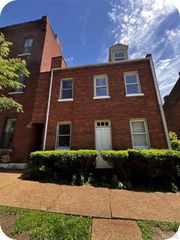 2204 Menard Street, St Louis, MO 63104