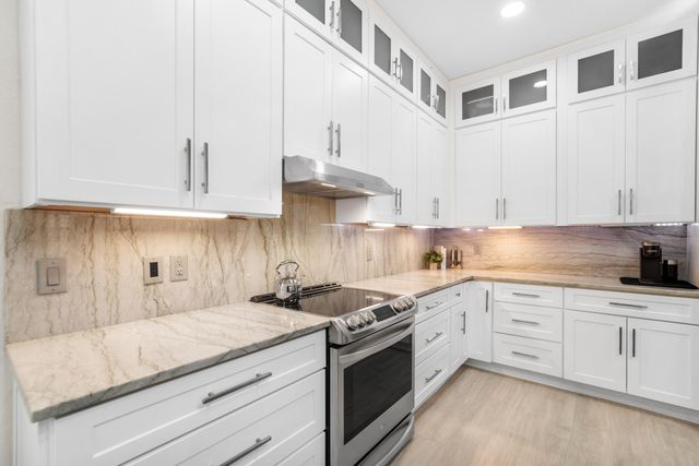 6802 NW 108th Avenue, Parkland, FL 33076