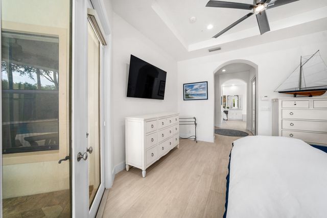 6802 NW 108th Avenue, Parkland, FL 33076