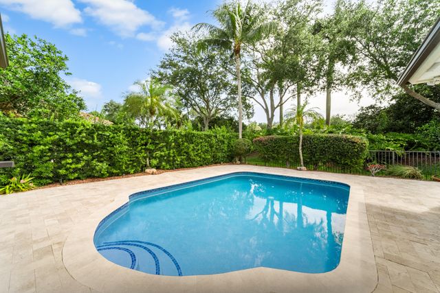 6802 NW 108th Avenue, Parkland, FL 33076
