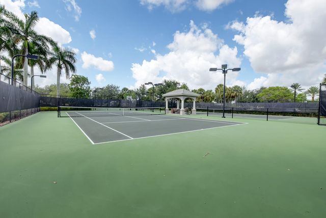 6802 NW 108th Avenue, Parkland, FL 33076