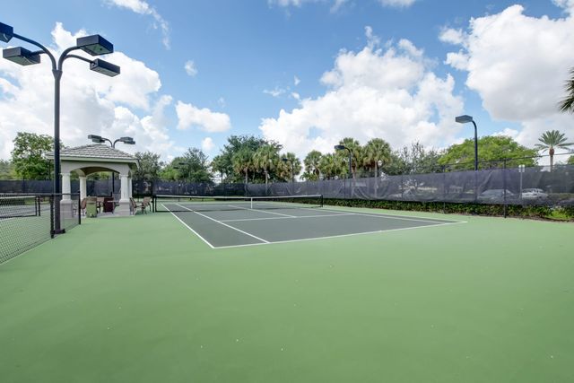 6802 NW 108th Avenue, Parkland, FL 33076