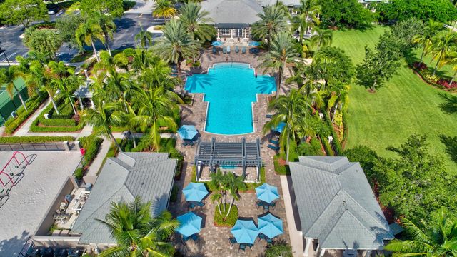 6802 NW 108th Avenue, Parkland, FL 33076