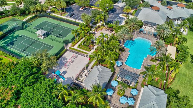6802 NW 108th Avenue, Parkland, FL 33076
