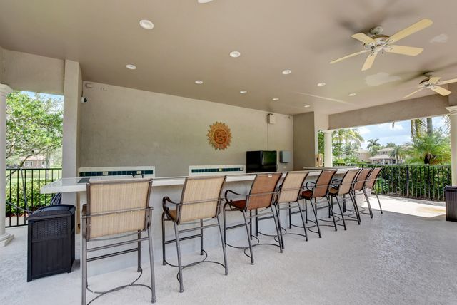 6802 NW 108th Avenue, Parkland, FL 33076