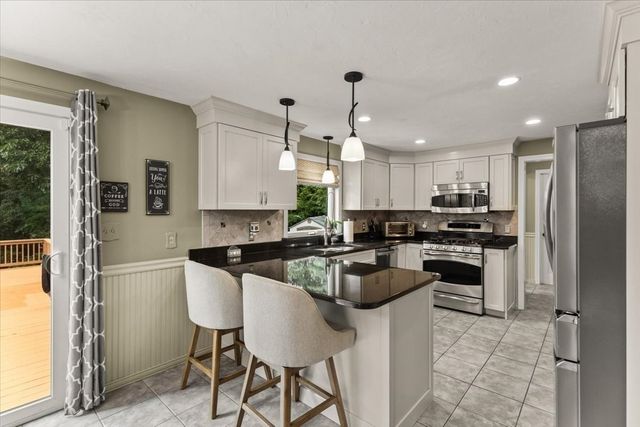 15 Eileen Rd, Norton, MA 02766