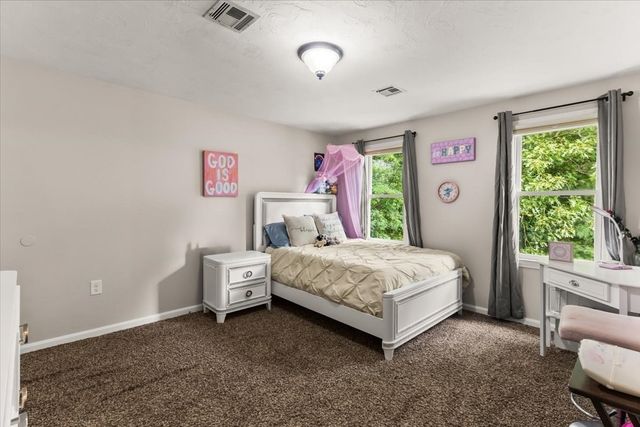 15 Eileen Rd, Norton, MA 02766