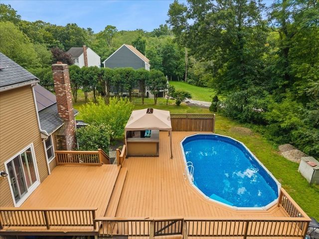 15 Eileen Rd, Norton, MA 02766