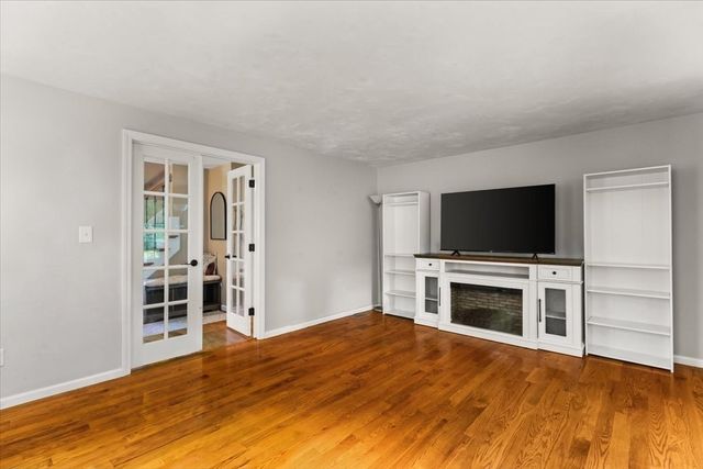15 Eileen Rd, Norton, MA 02766