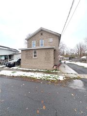 10 Rock Avenue, Auburn, NY 13021
