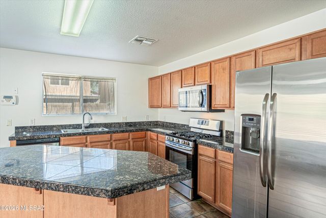 4179 E Wading Pond Drive, Tucson, AZ 85712